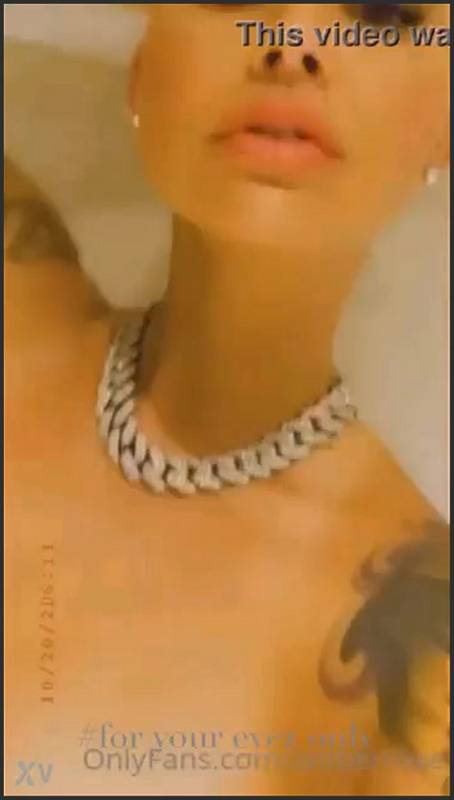 Amber Rose und Holly Hendrix ficken einen Glückpilz